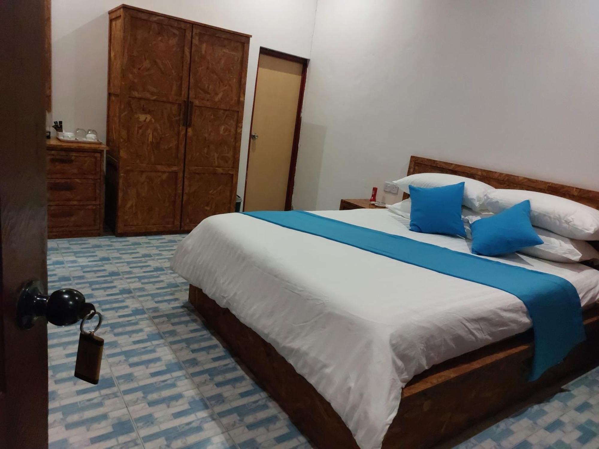 Emzaz Blue Lagoon Ugoofaaru Exterior foto